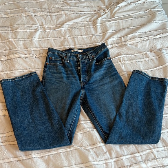 Levi’s- Ribcage Straight Ankle - Picture 5 of 9